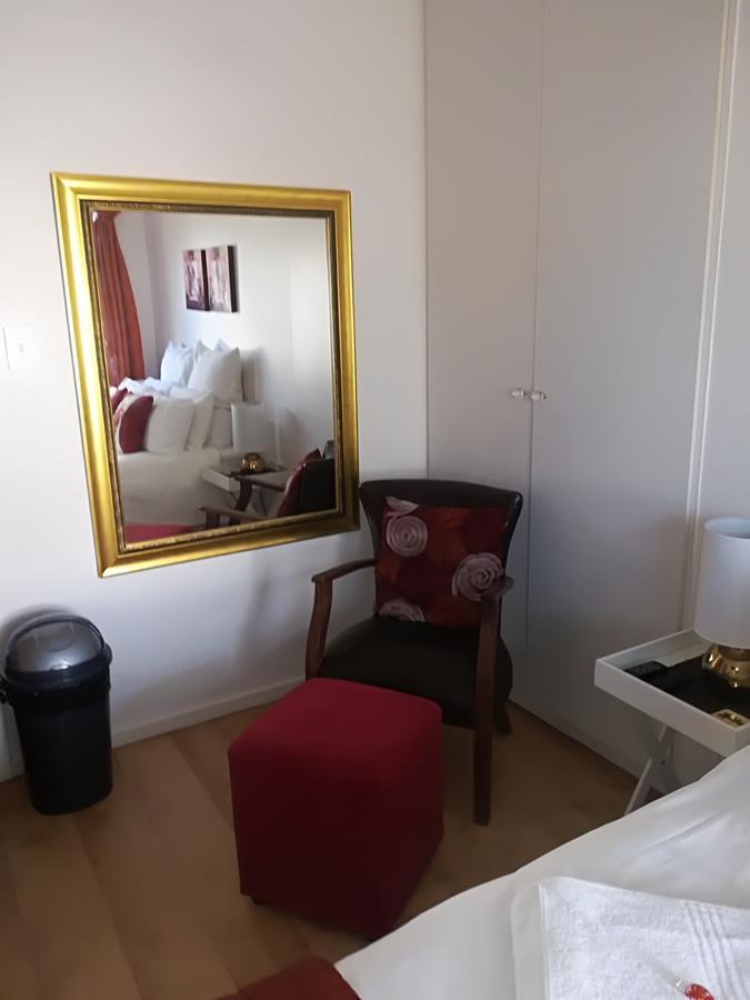 Lighthouse Accommodation East London Bagian luar foto