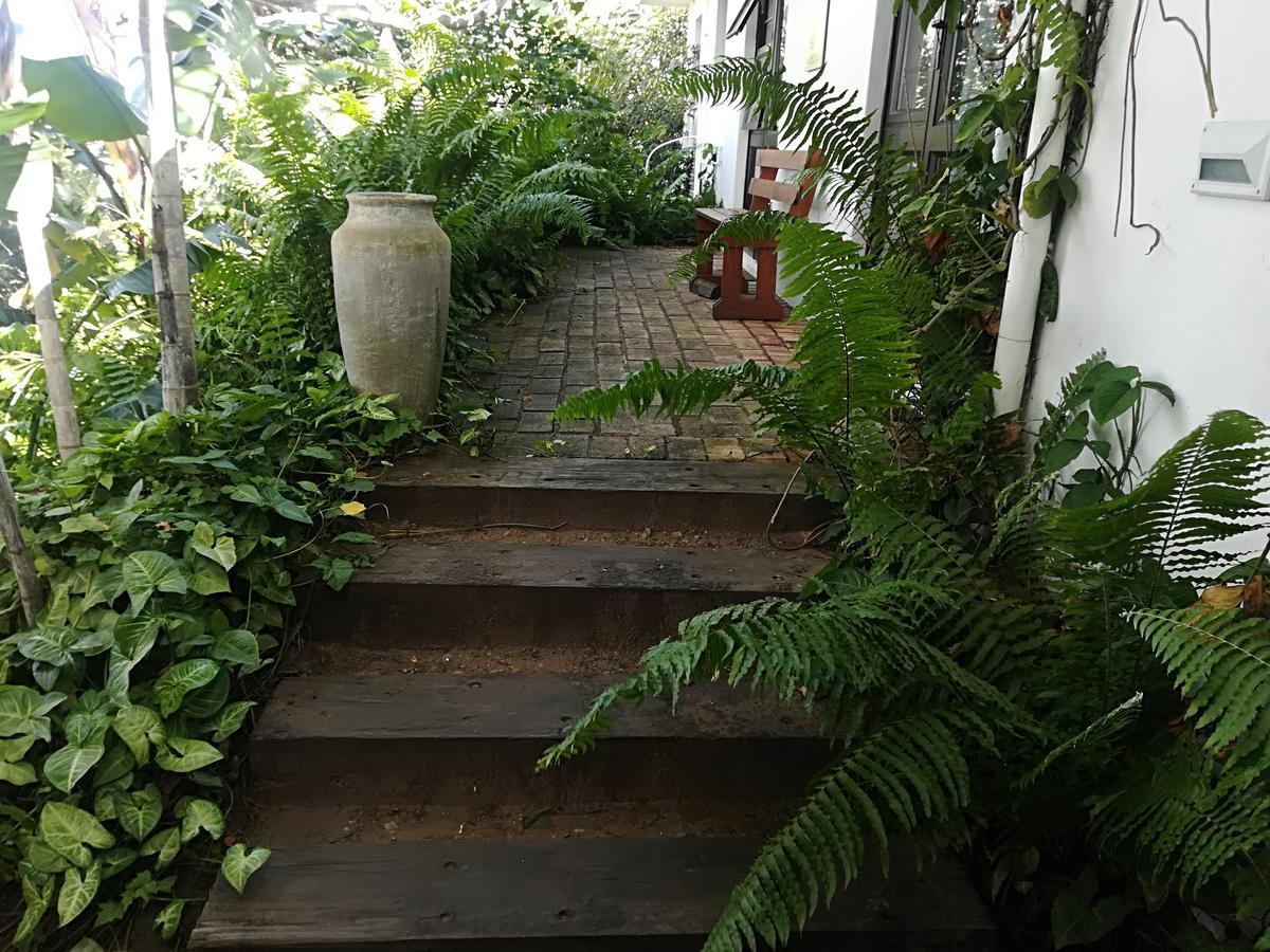 Lighthouse Accommodation East London Bagian luar foto